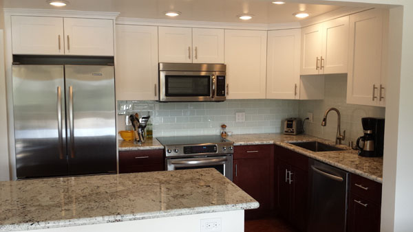 Bellmont Cabinets in a two-tone kitchen