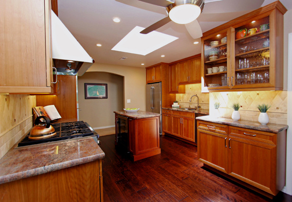 Bellmont Cabinets Madison Cherry Natural